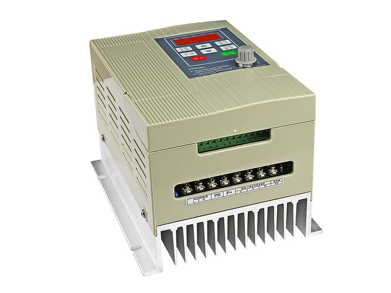 3000H通用變頻器，三相通用變頻器，變頻器生產(chǎn)廠家，變頻器價格